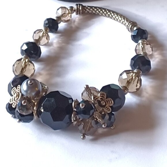 Dressy Black & SIlver Bracelet - Picture 1 of 4